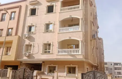 Apartment - 3 Bedrooms - 2 Bathrooms for sale in The 3rd Settlement - New Cairo City - Cairo