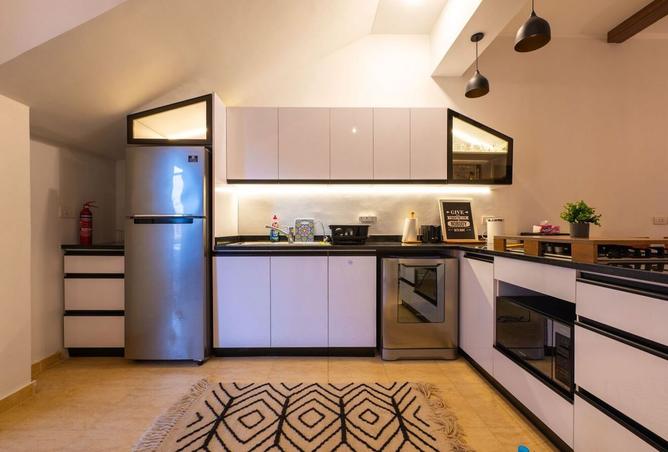 8405000 - Property Image 2