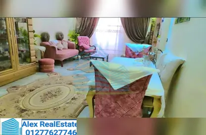 Apartment - 2 Bedrooms - 1 Bathroom for rent in Omar Lotfy St. - Ibrahimia - Hay Wasat - Alexandria