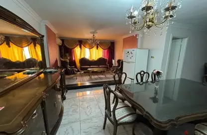 شقة - 2 غرف نوم - 1 حمام للبيع في شارع عبد الحافظ احمد - المنطقة الثامنة - مدينة نصر - القاهرة