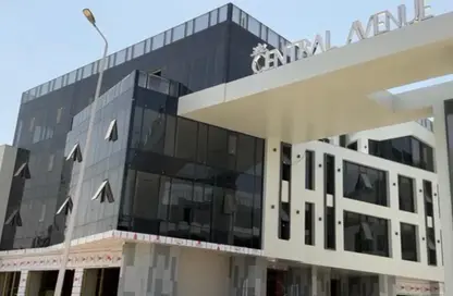 Clinic - Studio - 2 Bathrooms for sale in Central Avenue - 2nd District - Sheikh Zayed City - Giza