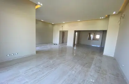 Townhouse - 4 Bedrooms - 4 Bathrooms for rent in New Giza - Cairo Alexandria Desert Road - 6 October City - Giza