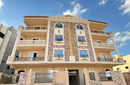 Apartment - 2 Bedrooms - 1 Bathroom for sale in New Narges - New Cairo City - Cairo