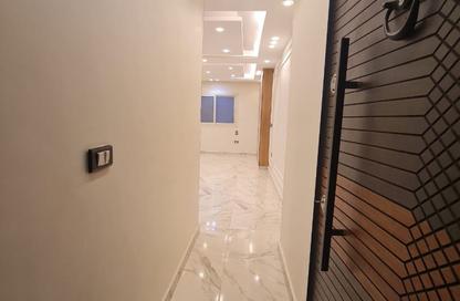 Apartment - 2 Bedrooms - 1 Bathroom for sale in Gate 3 old - Khafre - Hadayek El Ahram - Giza