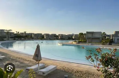 شاليه - 3 غرف نوم - 3 حمامات للبيع في أزهى - العين السخنة - السويس