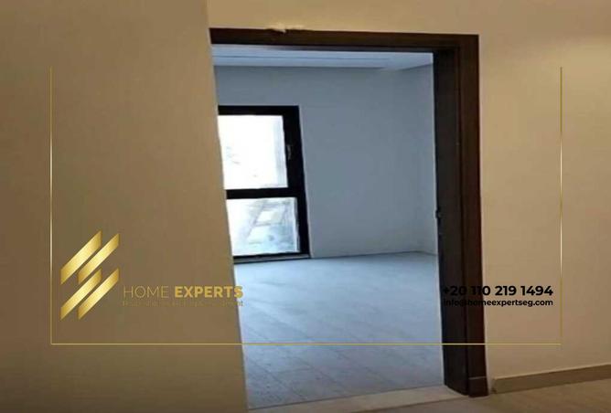 8243827 - Property Image 2