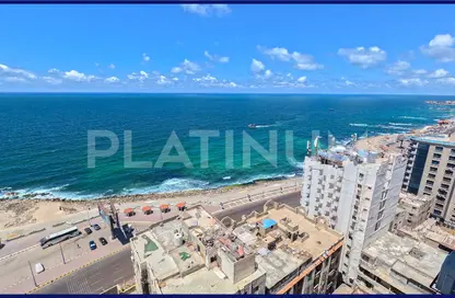 Apartment - 2 Bedrooms - 2 Bathrooms for sale in Al Geish Road - Camp Chezar - Hay Wasat - Alexandria