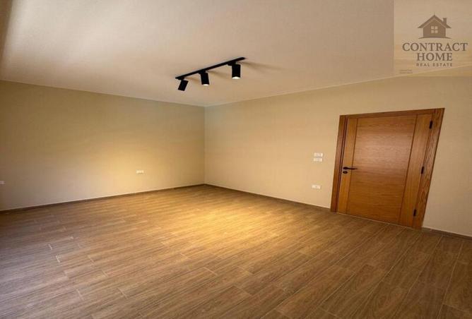 8211741 - Property Image 2