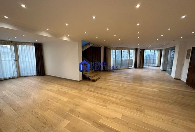 8037130 - Property Image 2