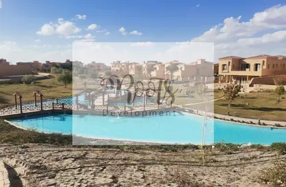 فيلا - 6 غرف نوم - 6 حمامات للبيع في رويال ميدوز - كمبوندات الشيخ زايد - الشيخ زايد - الجيزة