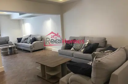 شقة - 2 غرف نوم - 2 حمامات للايجار في شارع الجزيرة الوسطى (شارع يوسف كامل) - الزمالك - القاهرة