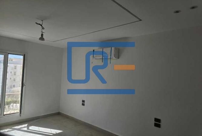 8198851 - Property Image 3