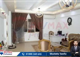 Apartment - 3 Bedrooms - 1 Bathroom for sale in Nabeel Mansour St. - Bolkly - Hay Sharq - Alexandria