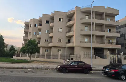 Apartment - 3 Bedrooms - 2 Bathrooms for sale in 1st Neighborhood - 1st Area - Shorouk City - Cairo