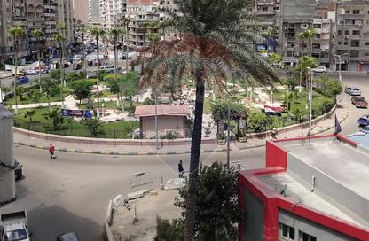 شقة - 3 غرف نوم - 1 حمام للبيع في ميدان السيوف - السيوف - حي اول المنتزة - الاسكندرية