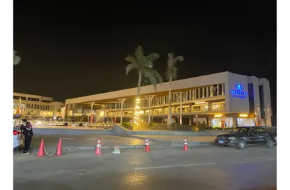 محل تجاري - استوديو - 2 حمامات للبيع في ويست جايت - كمبوندات 6 أكتوبر - مدينة 6 أكتوبر - الجيزة