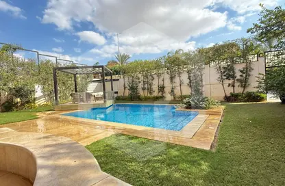 فيلا - 8 غرف نوم - 6 حمامات للبيع في جرين هيلز - محور 26 يوليو - مدينة 6 أكتوبر - الجيزة