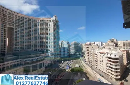 Apartment - 3 Bedrooms - 3 Bathrooms for rent in Al Ghardaqah St. - San Stefano - Hay Sharq - Alexandria
