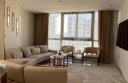 شقة - 3 غرف نوم - 2 حمامات للايجار في وان قطامية - كمبوندات القطامية - القطامية - مدينة القاهرة الجديدة - القاهرة