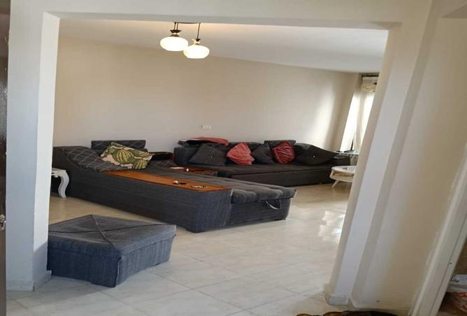 8259550 - Property Image 3