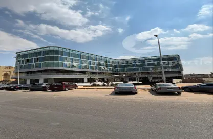 Clinic - Studio - 2 Bathrooms for sale in Centro Zayed - Sheikh Zayed Compounds - Sheikh Zayed City - Giza