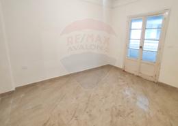 Apartment - 4 bedrooms - 2 bathrooms for للايجار in Ibrahimia - Hay Wasat - Alexandria