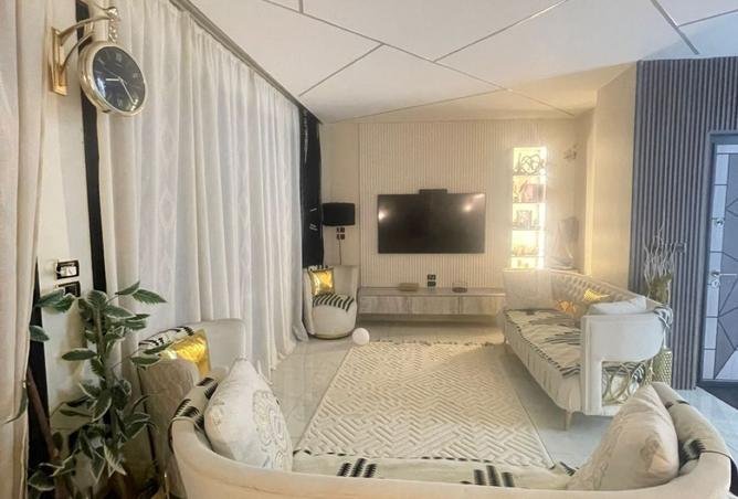 8198743 - صورة العقار 2