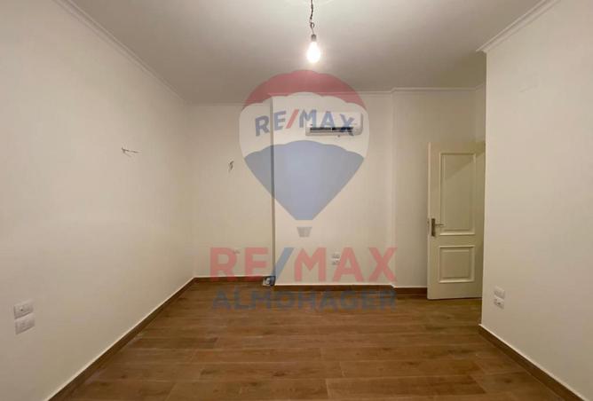 8413232 - Property Image 3