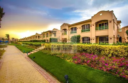 Apartment - 2 Bedrooms - 2 Bathrooms for sale in La Vista Gardens - La Vista - Al Ain Al Sokhna - Suez
