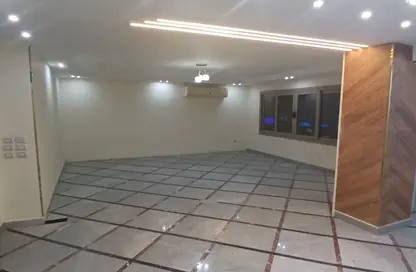 Office Space - Studio - 3 Bathrooms for rent in Mohi Al Din Abou El Ezz St. - Mohandessin - Giza Office Space - Studio - 3 Bathrooms for rent in Mohi Al Din Abou El Ezz St. - Mohandessin - Giza