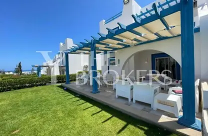 Chalet - 2 Bedrooms - 2 Bathrooms for sale in Mountain View - Ras Al Hekma - North Coast