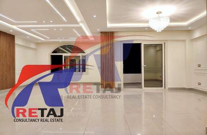 Apartment - 3 Bedrooms - 2 Bathrooms for sale in Mohammed Al Maqref St. - 6th Zone - Nasr City - Cairo