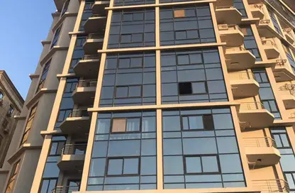 Bulk Sale Unit - Studio - 2 Bathrooms for sale in Grand Gate - Zahraa El Maadi - Hay El Maadi - Cairo