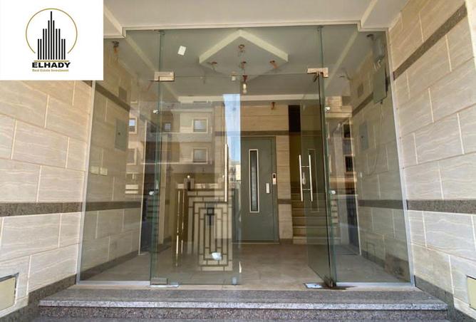 8456051 - Property Image 2