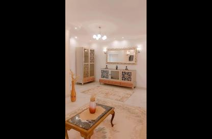 Apartment - 3 Bedrooms - 2 Bathrooms for rent in El Yasmeen 8 - El Yasmeen - New Cairo City - Cairo