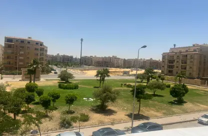 Apartment - 3 Bedrooms - 2 Bathrooms for sale in El Banafseg Apartment Buildings - El Banafseg - New Cairo City - Cairo
