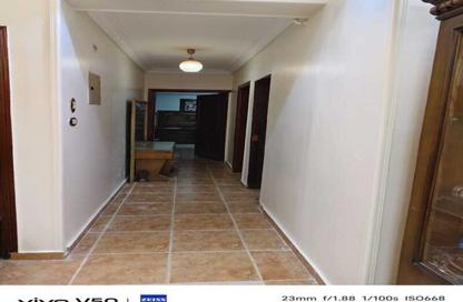 Apartment - 2 Bedrooms - 2 Bathrooms for sale in 11th District - Sheikh Zayed City - Giza