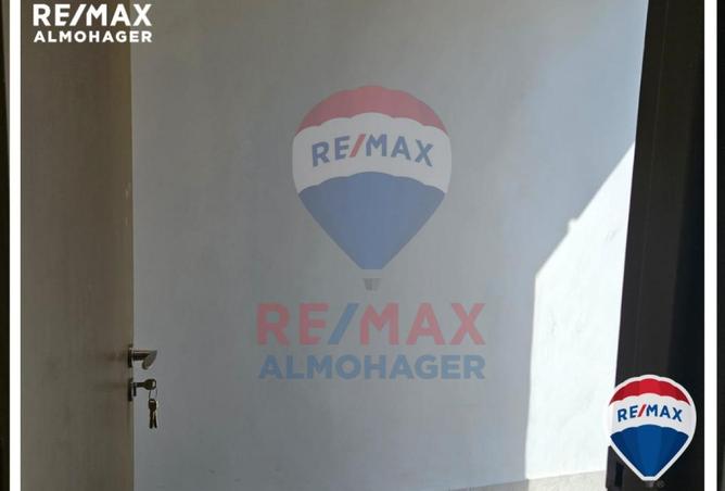 8245636 - Property Image 2