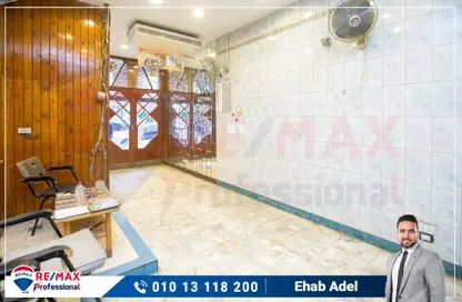 محل تجاري - استوديو - 1 حمام للايجار في شارع اسماعيل سري - سموحة - حي شرق - الاسكندرية