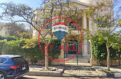Villa - 6 Bedrooms for sale in Al Shorouk Gardens - 5th District - Shorouk City - Cairo