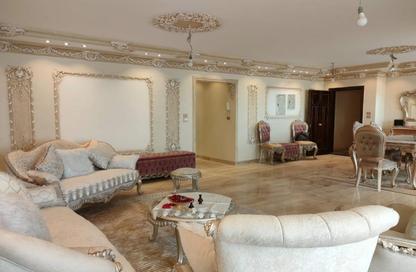 Apartment - 3 Bedrooms - 2 Bathrooms for sale in Al Rehab - New Cairo City - Cairo