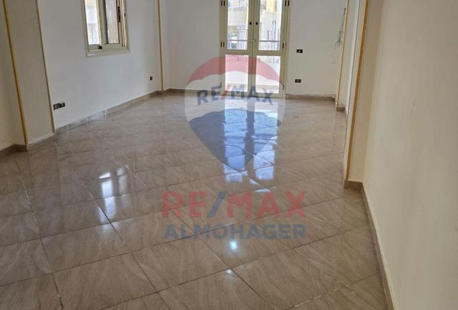 8376785 - Property Main Image