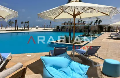 شاليه - 2 غرف نوم - 2 حمامات للبيع في سيشور - راس الحكمة - الساحل الشمالي