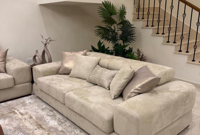 8218121 - Property Image 2