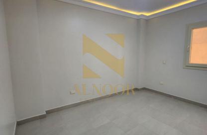 Apartment - 3 Bedrooms - 2 Bathrooms for rent in Al Mostathmir El Saghir - 10th District - Sheikh Zayed City - Giza