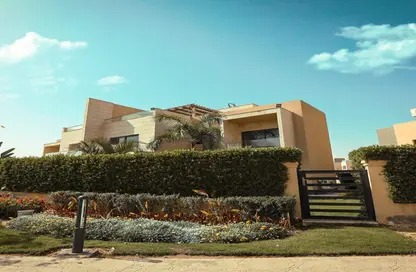 Villa - 5 Bedrooms - 4 Bathrooms for sale in Cleopatra Square - 26th of July Corridor - 6 October City - Giza