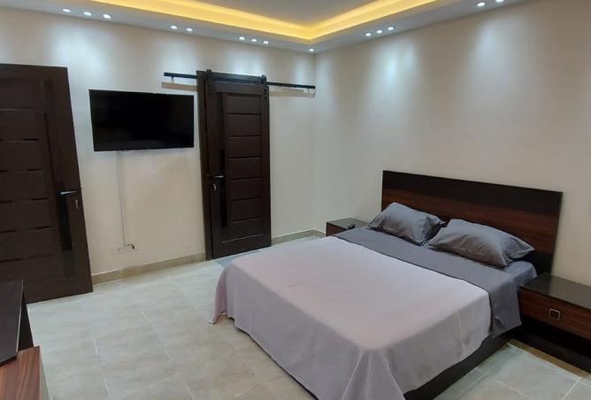 8302640 - Property Image 2