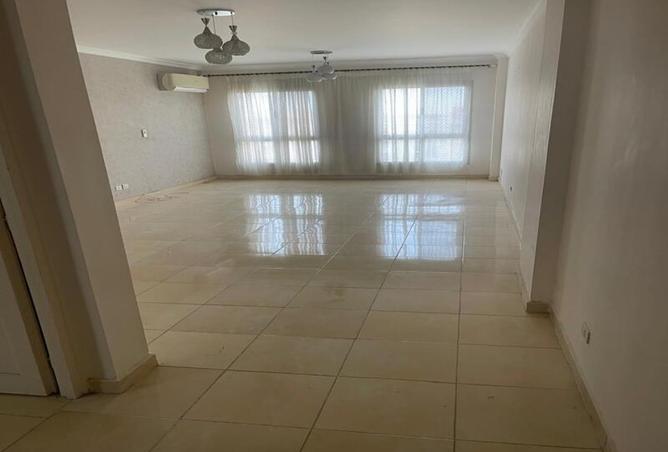 8286806 - Property Image 3