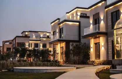 Villa - 3 Bedrooms - 3 Bathrooms for sale in Azzar - 5th Settlement Compounds - The 5th Settlement - New Cairo City - Cairo