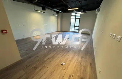 مساحات مكتبية - استوديو - 2 حمامات للايجار في ديستريكت 5 - كمبوندات التجمع الخامس - التجمع الخامس - مدينة القاهرة الجديدة - القاهرة